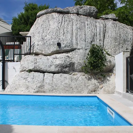 Authentic Stone House - Ivana Prázdninový dům Medvida