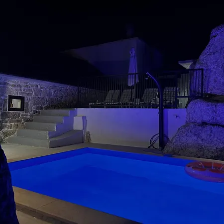 Authentic Stone House - Ivana *