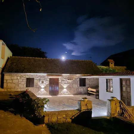 Authentic Stone House - Ivana *