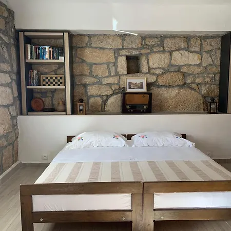Authentic Stone House - Ivana * Medvida